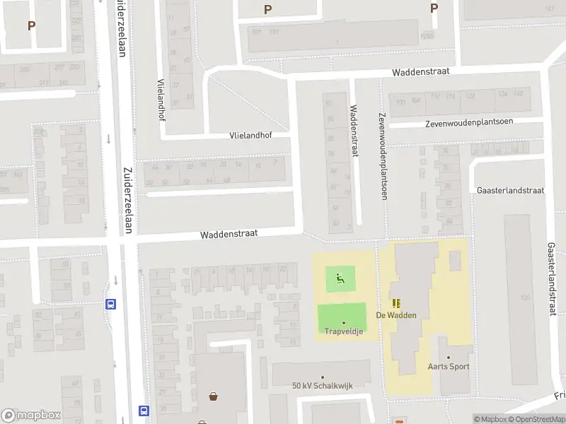 Ambulance met grote spoed naar de Waddenstraat in Haarlem