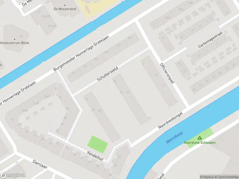 Ambulance met grote spoed naar de Schuttersveld in Schiedam