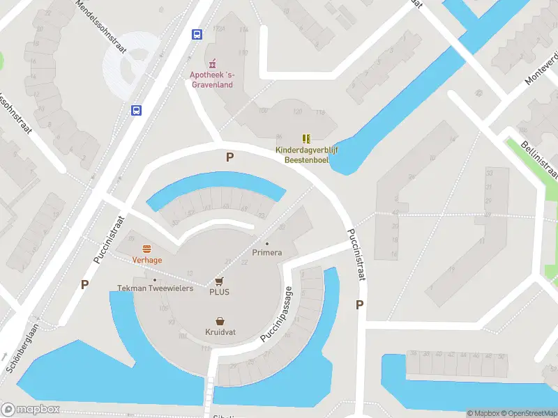 Ambulance met grote spoed naar de Puccinistraat in Capelle aan den IJssel