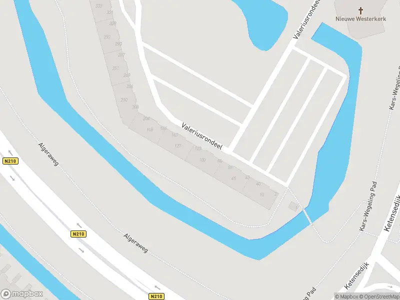 Ambulance met grote spoed naar de Valeriusrondeel in Capelle aan den IJssel