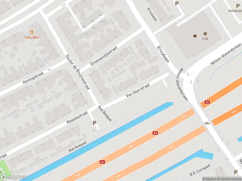 Ambulance met grote spoed naar de Van Geerstraat in Leiderdorp