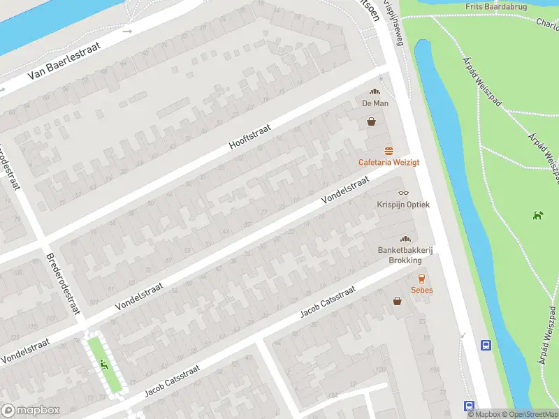 Ambulance met gepaste spoed naar de Vondelstraat in Dordrecht