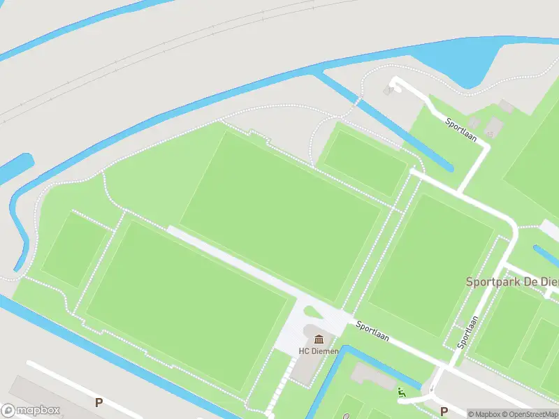 Ambulance met grote spoed naar de Ouddiemerlaan in Diemen