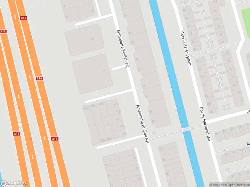 Politie naar de Anthonetta Kuijlstraat in Rotterdam vanwege ongeval met letsel