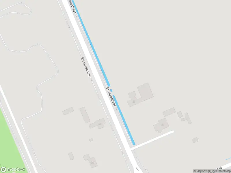 Politie met grote spoed naar de Ericasestraat in Emmen vanwege ongeval met letsel