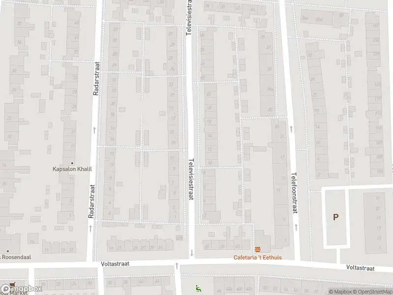 Brandweer en politie met grote spoed naar de Van der Waalsstraat in Roosendaal vanwege waarnemen gaslucht