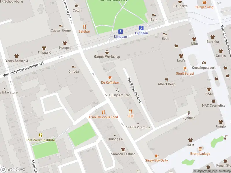 Ambulance met gepaste spoed naar de Karel Doormanstraat in Rotterdam