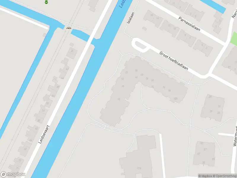 Ambulance met gepaste spoed naar de Groot hoefbladlaan in Bennebroek