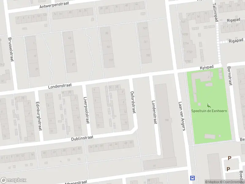 Ambulance met gepaste spoed naar de Oxfordstraat in Haarlem