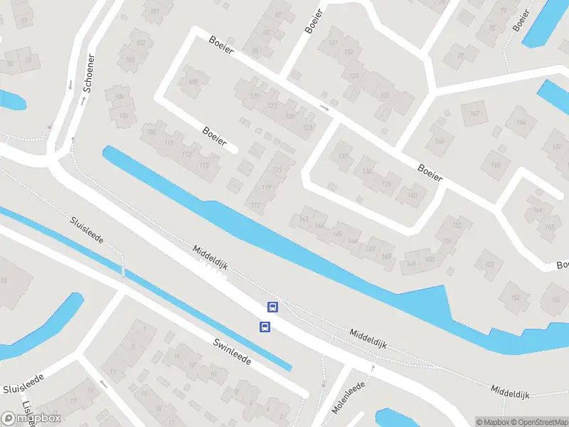 Ambulance met grote spoed naar de Boeier in Barendrecht