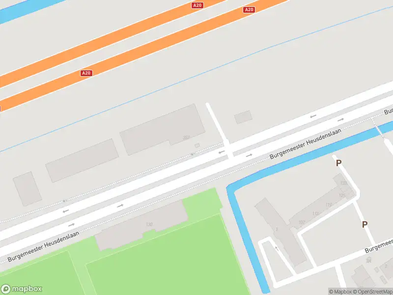 Ambulance met grote spoed naar de Burgemeester Heusdenslaan in Vlaardingen