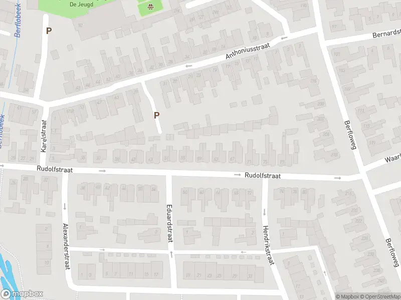 Brandweer met grote spoed naar de Leonardstraat in Hengelo vanwege gebouwbrand