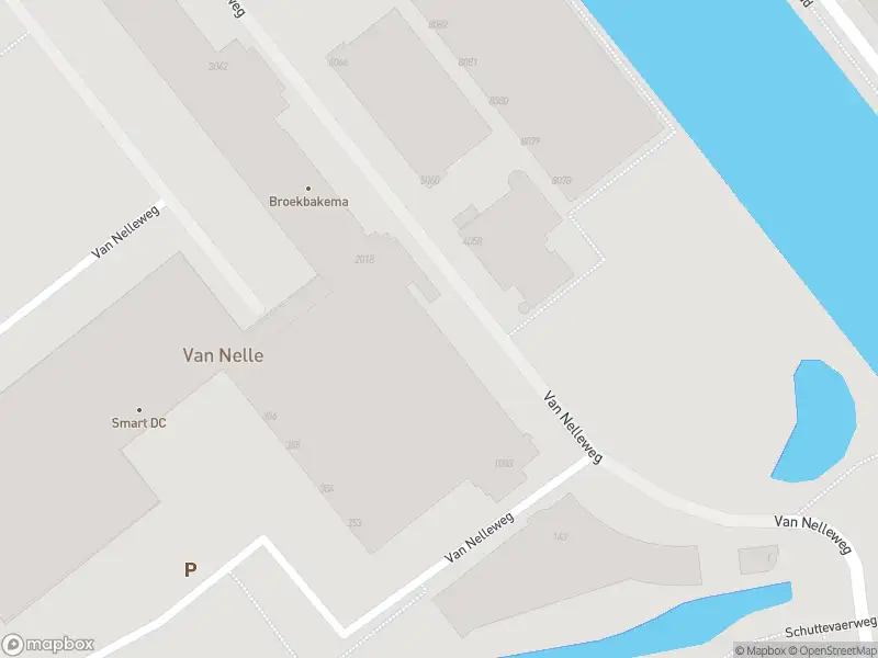 Ambulance met gepaste spoed naar de Van Nelleweg in Rotterdam