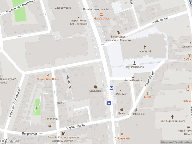 Politie naar de Nieuwekade in Utrecht