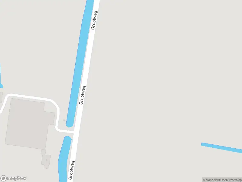 Ambulance met grote spoed naar de Grootweg in Berkhout