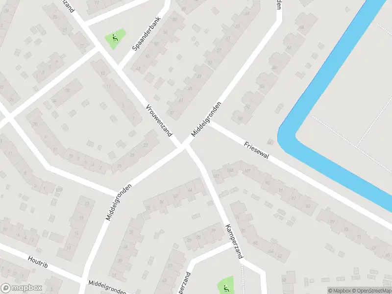 Brandweer met grote spoed naar de Eierlanden in Huizen vanwege waarnemen gaslucht