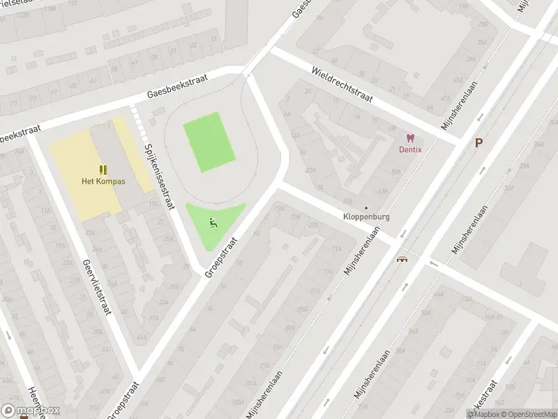 Ambulance met grote spoed naar de Hekelingenstraat in Rotterdam