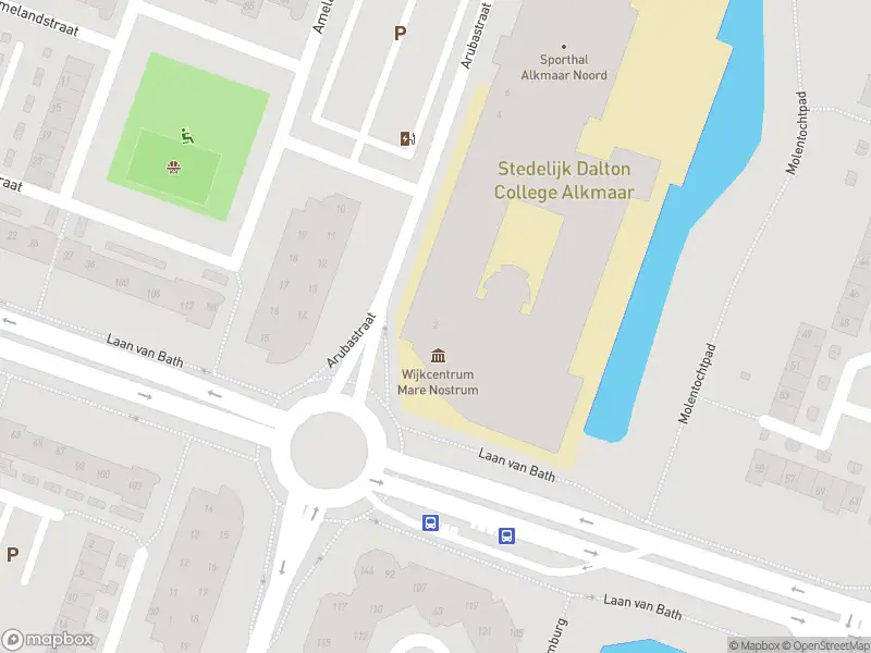 Ambulance met gepaste spoed naar de Arubastraat in Alkmaar