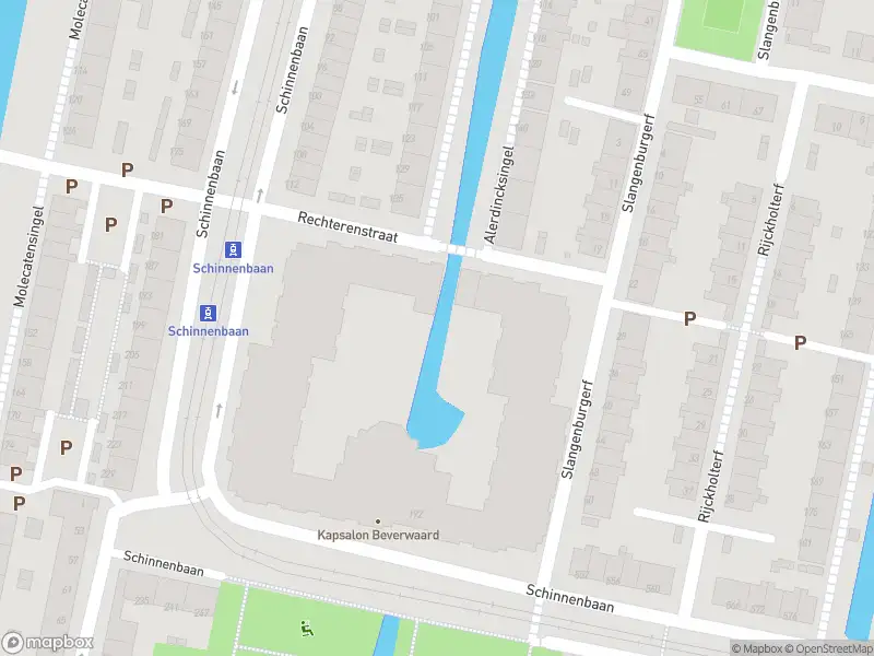 Ambulance met grote spoed naar de Schinnenbaan in Rotterdam