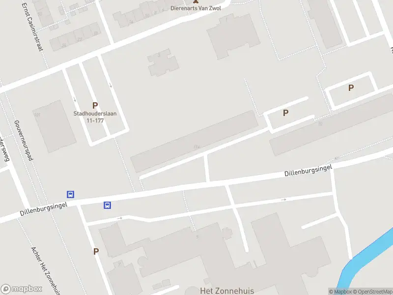 Ambulance met grote spoed naar de Dillenburgsingel in Vlaardingen