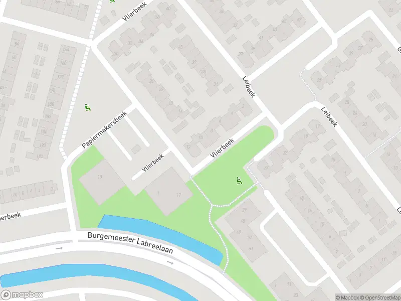 Brandweer met gepaste spoed naar de Vlierbeek in Barneveld