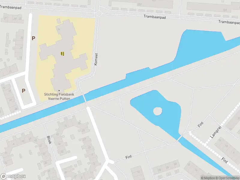 Ambulance met grote spoed naar de Vloedlijn in Hellevoetsluis