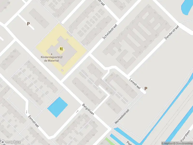 Brandweer met gepaste spoed naar de Leiestraat in Beverwijk