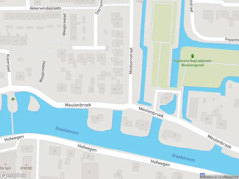 Ambulance met gepaste spoed naar de Meidoornstraat in Bleskensgraaf