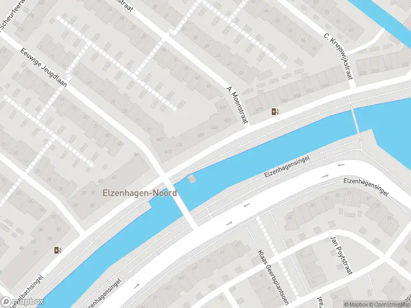 Ambulance met grote spoed naar de B. Merkelbachsingel in Amsterdam