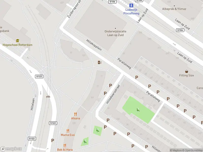 Ambulance met gepaste spoed naar de Hilledwarsstraat in Rotterdam