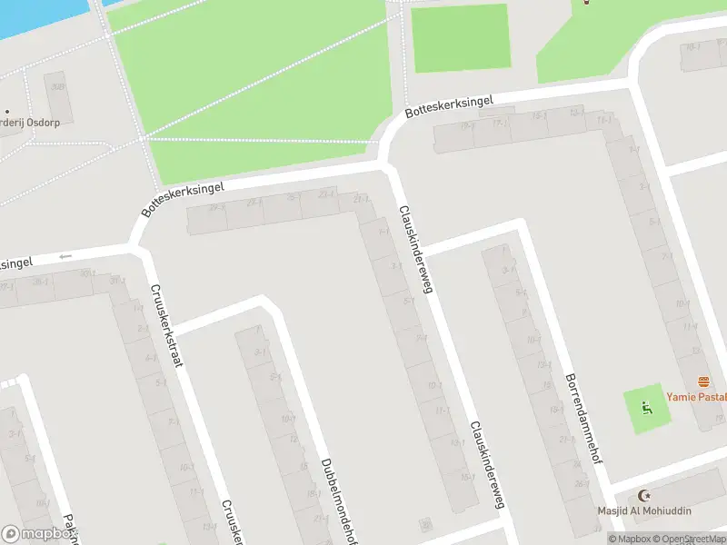 Ambulance met grote spoed naar de Botteskerksingel in Amsterdam
