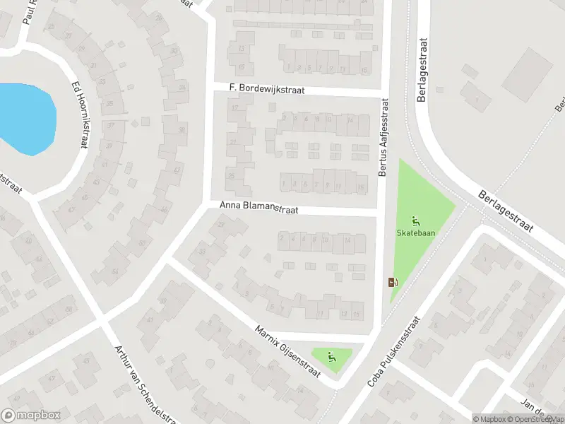 Brandweer met grote spoed naar de Anna Blamanstraat in Dongen vanwege voertuigbrand