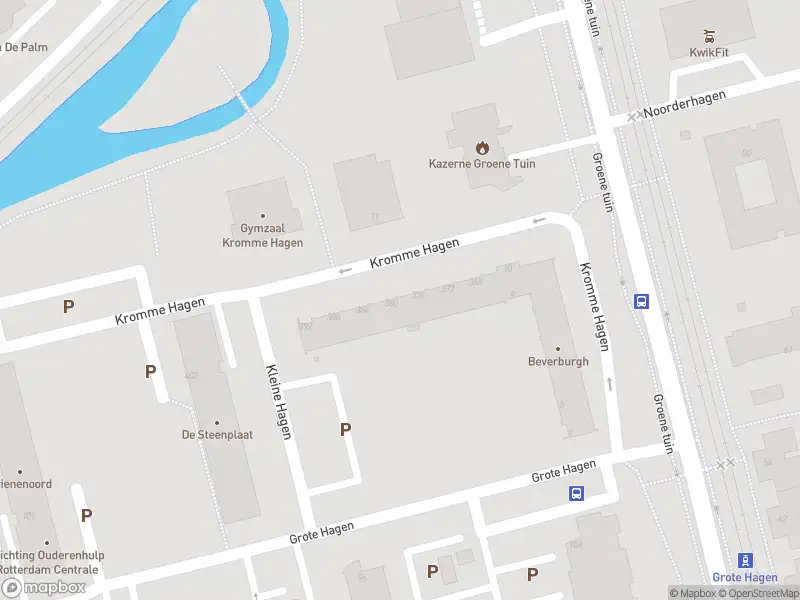 Ambulance met grote spoed naar de Kromme Hagen in Rotterdam