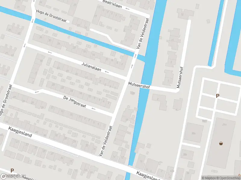 Ambulance met gepaste spoed naar de Van de Veldestraat in Reeuwijk