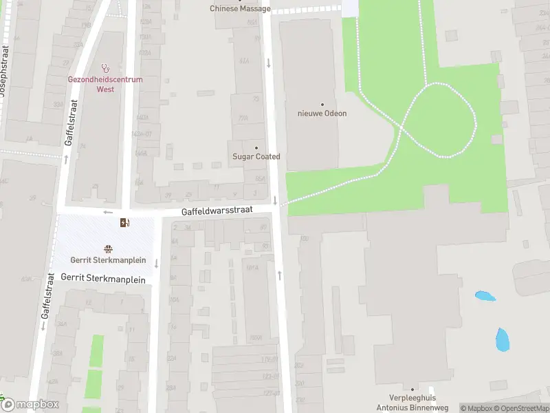 Ambulance naar de Gouvernestraat in Rotterdam