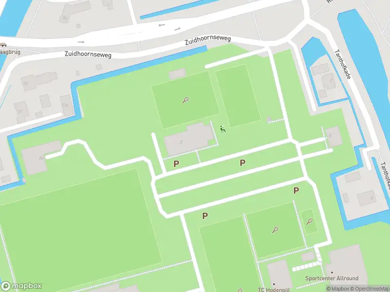 Ambulance met grote spoed naar de Zuidhoornseweg in Den Hoorn