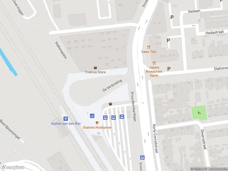 Ambulance met gepaste spoed naar de Stationsplein in Alphen aan den Rijn