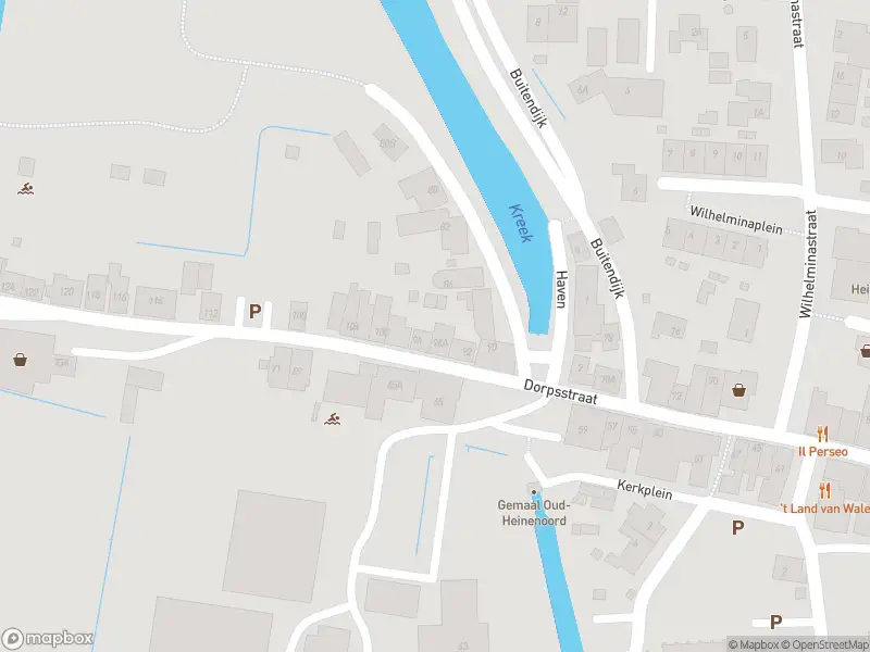 Ambulance met grote spoed naar de Dorpsstraat in Heinenoord