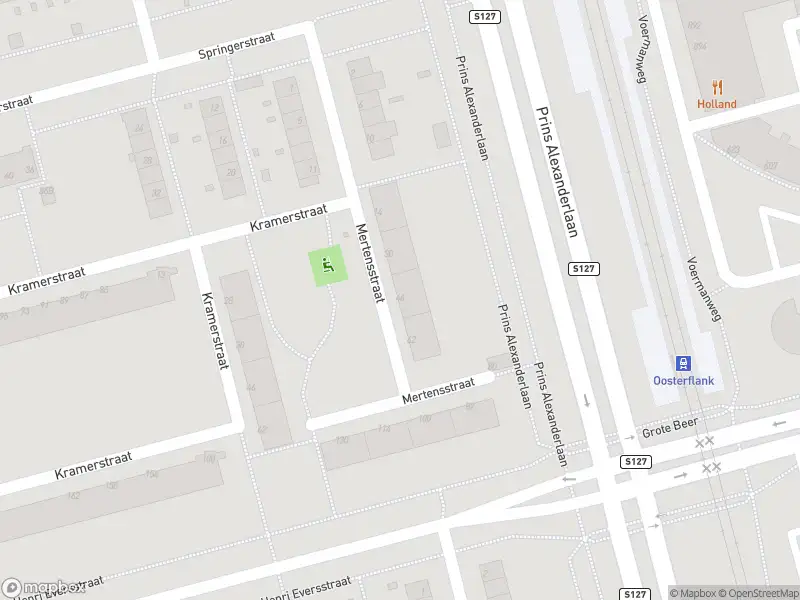 Ambulance met gepaste spoed naar de Mertensstraat in Rotterdam