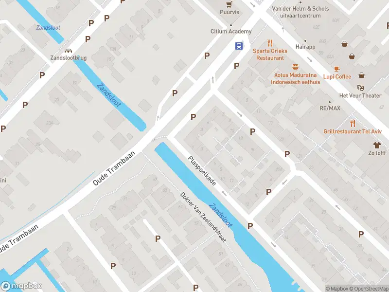 Politie met grote spoed naar de Plaspoelkade in Leidschendam vanwege personen te water