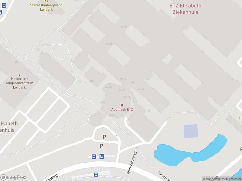 Ambulance met gepaste spoed naar de Hilvarenbeekseweg in Tilburg