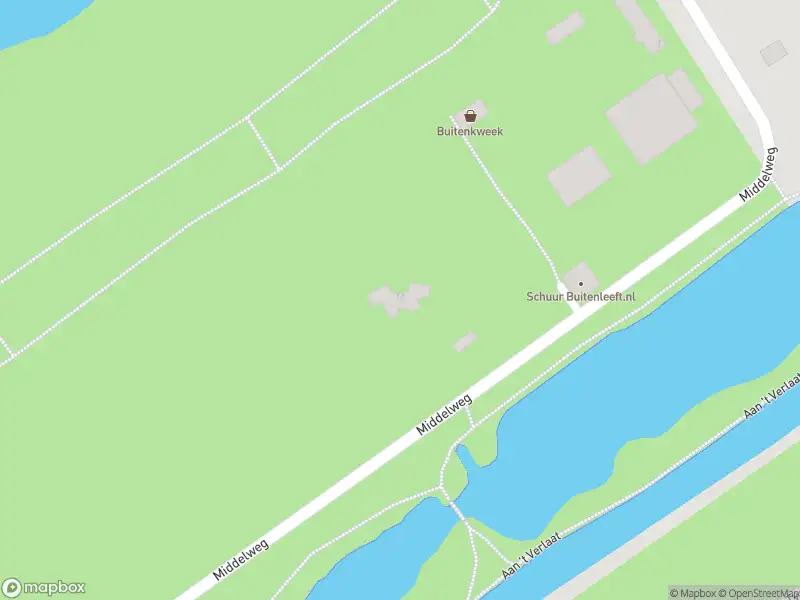 Ambulance met gepaste spoed naar de Middelweg in Delft