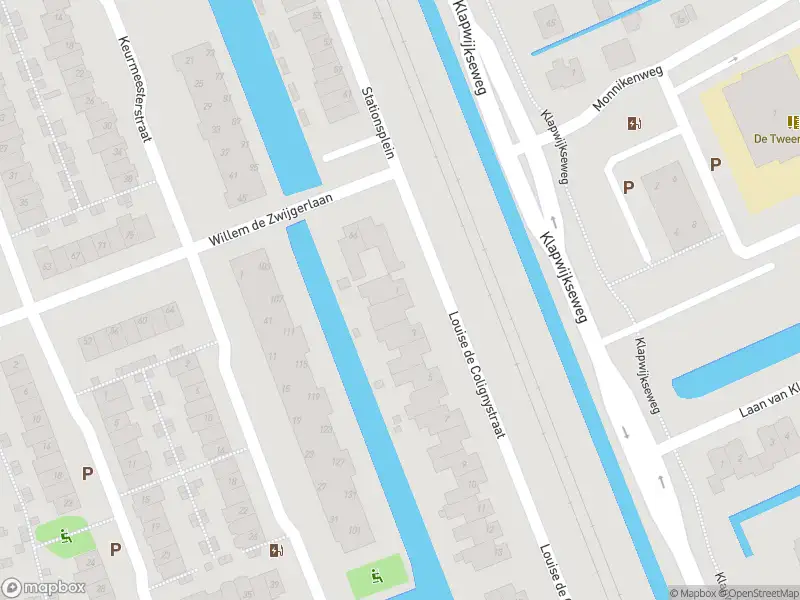 Ambulance met grote spoed naar de Louise de Colignystraat in Pijnacker
