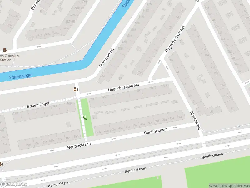 Ambulance met gepaste spoed naar de Hogerbeetsstraat in Rotterdam