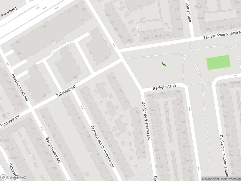 Ambulance met grote spoed naar de Dr. de Visserstraat in Rotterdam