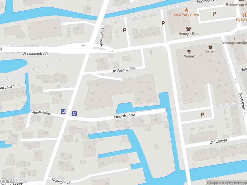 Ambulance met gepaste spoed naar de De Veense Tuin in Roelofarendsveen