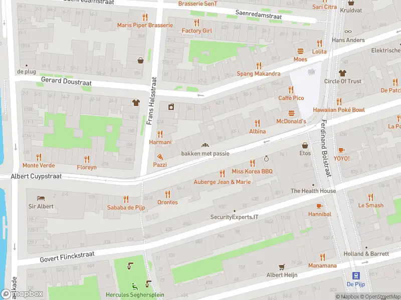 Ambulance met gepaste spoed naar de Pieter Lodewijk Takstraat in Amsterdam