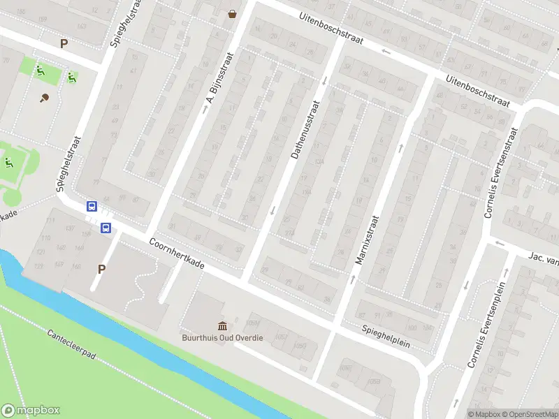 Ambulance met grote spoed naar de Trompstraat in Alkmaar