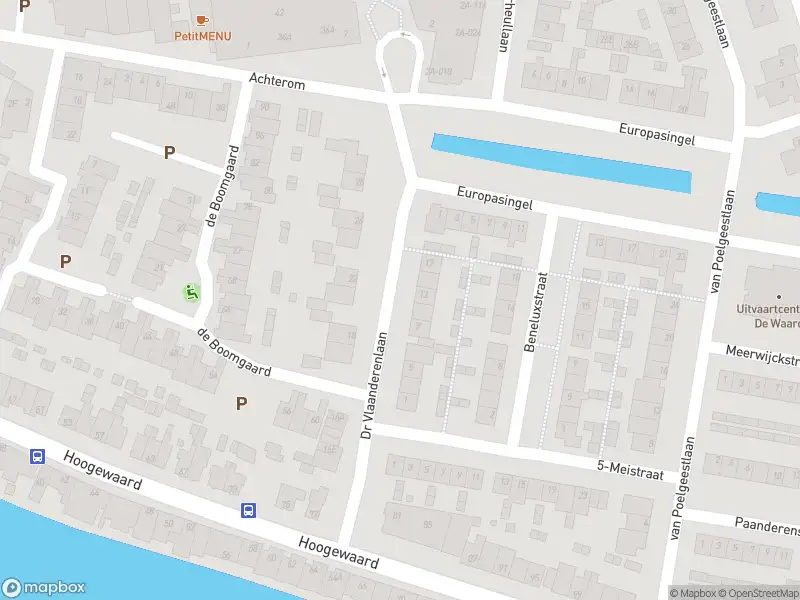 Ambulance met gepaste spoed naar de Foreeststraat in Koudekerk aan den Rijn