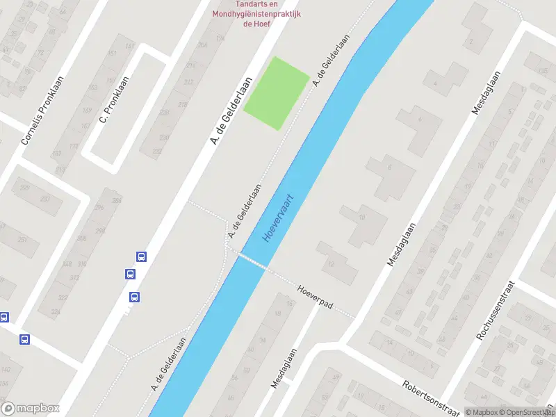 Ambulance met gepaste spoed naar de Israëlslaan in Alkmaar